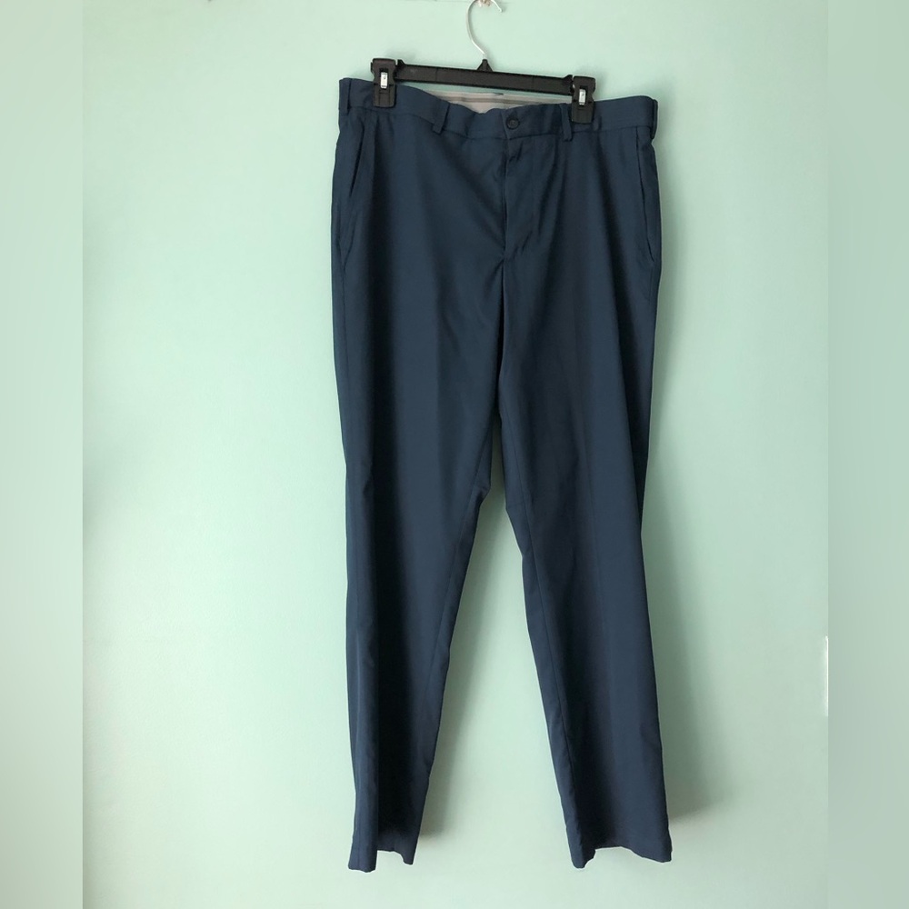 EUC Men's Golf Pants
